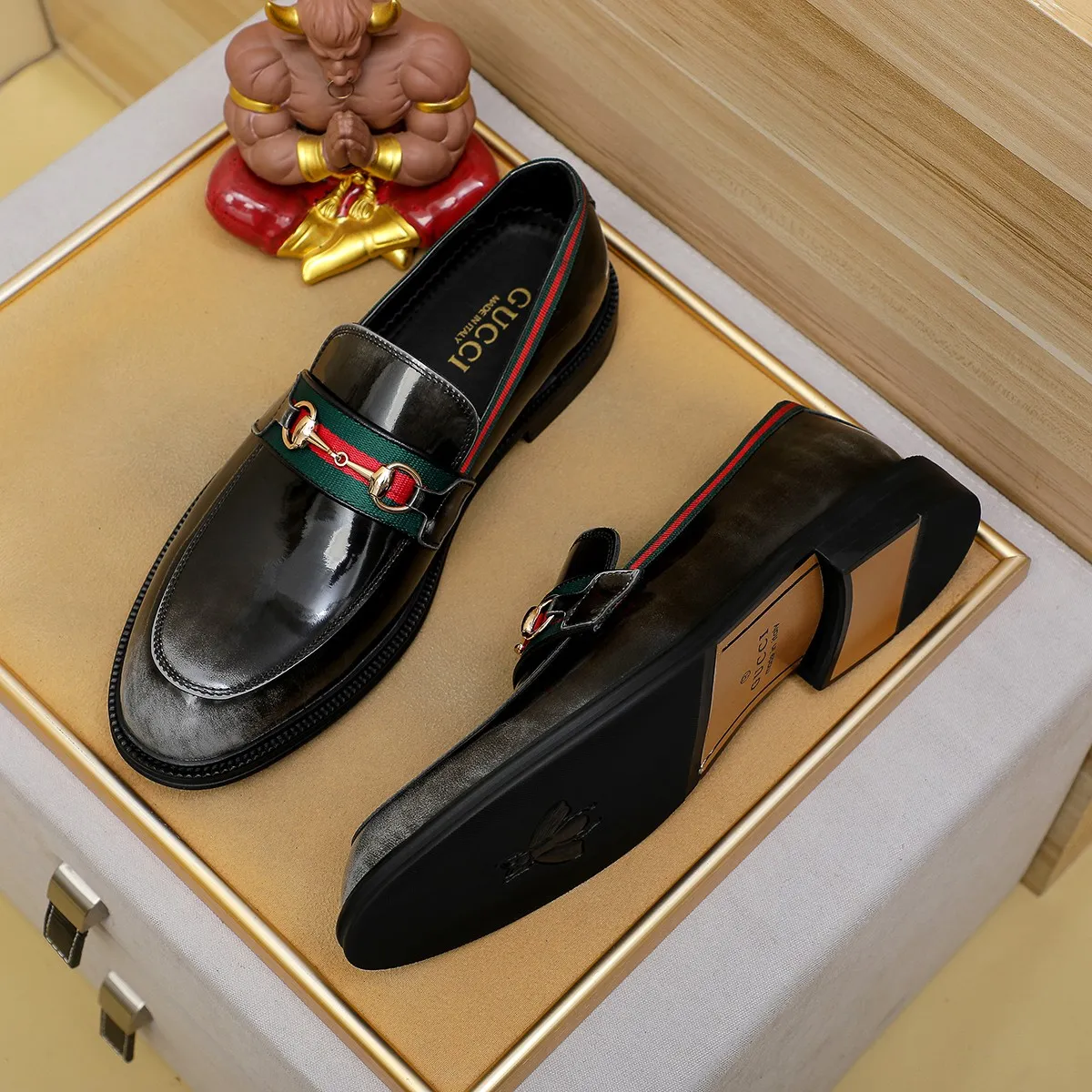 Men's shoes 💰460 💰💰Gucci official website men's business formal leather shoes update💥Hong Kong counters synchronize new styles💥completely one to one replica shipment👍zero difference in counter quality 0⃣️all made of imported first-layer cowhide on the outside with original hardware buckles➕water-dyed🐂leather lining production, color, code matching 39-44 (customized at 38.45.46)……